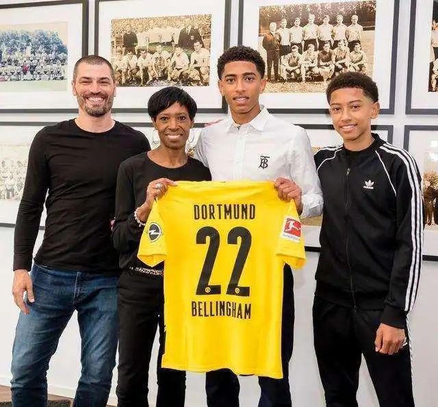 他从小受到 他从小受到